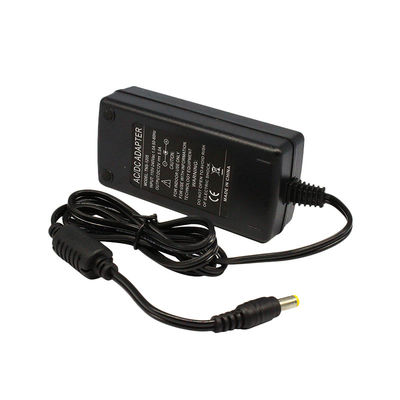 La CA a DC12v 5A 60w llevó el Eu del Au de Power Supply Adapter del conductor nosotros enchufe británico para la iluminación de tira llevada
