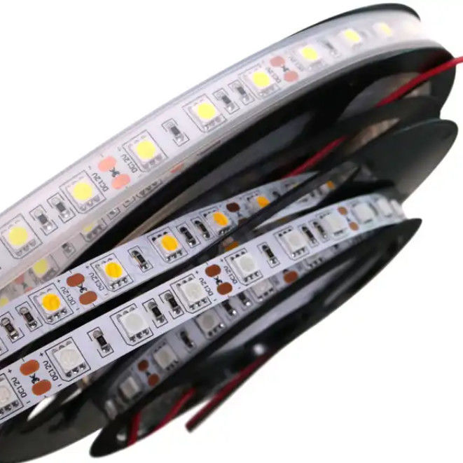 SMD 5050 Luz de banda LED de un solo color 12V de voltaje seguro Bajo consumo de energía